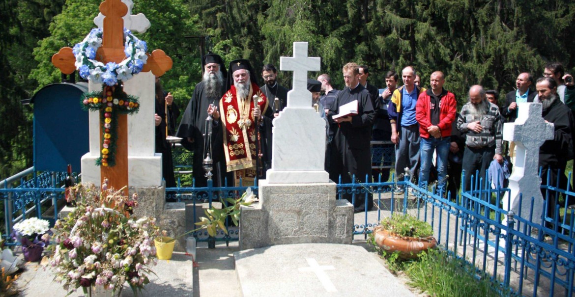 Parastas de 40 de zile pentru Avva Neonil de la Frăsinei